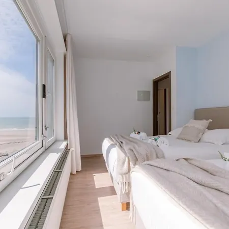 Huswell - Corner With Spectacular Sea View *